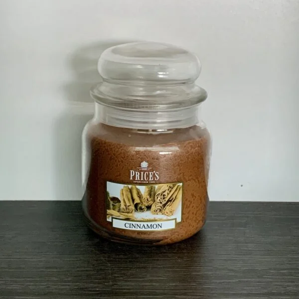 Candela Price’s giara media Cinnamon
