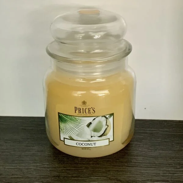 Candela Price’s giara media Coconut